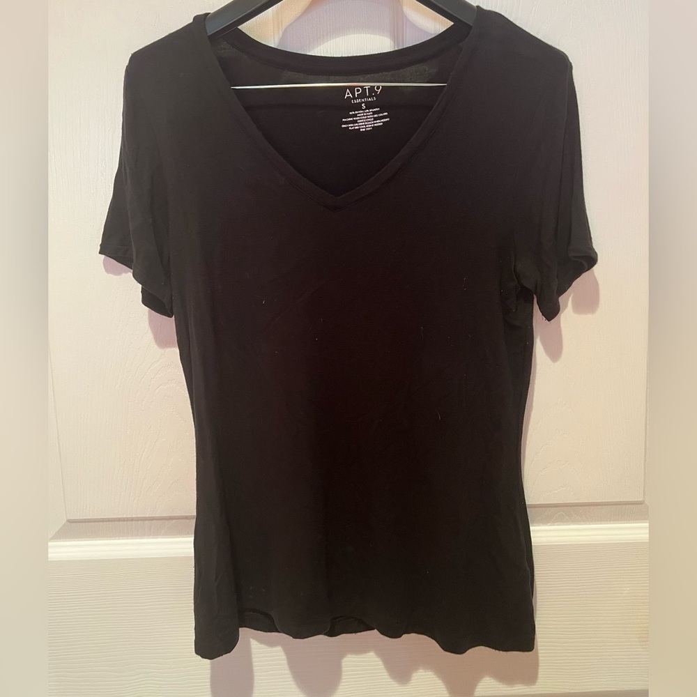Apt. 9 ladies tee